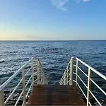 Apartamento En Primera Línea De Mar Tabaiba