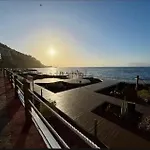 En Primera Linea De Mar *
